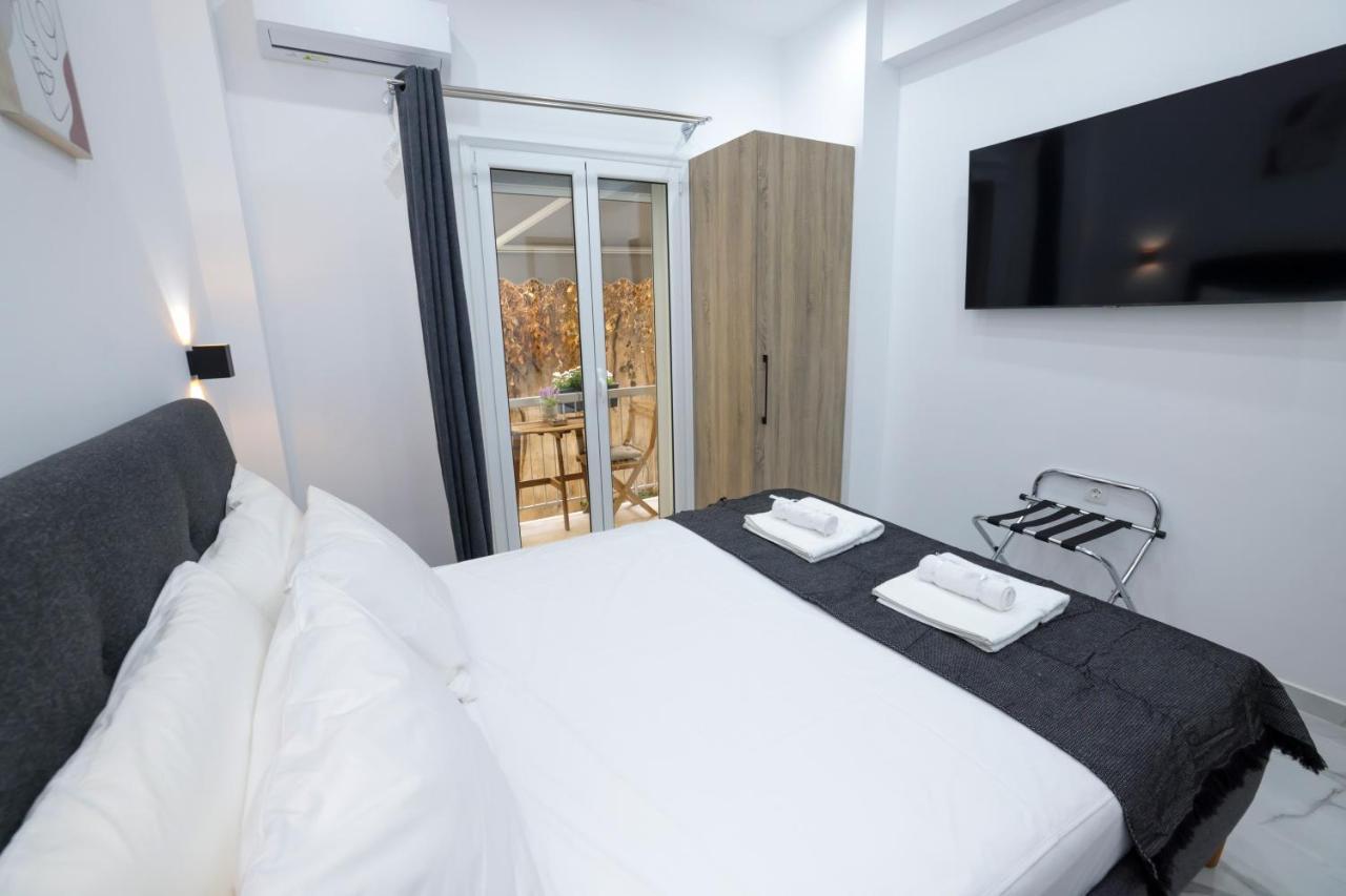 Apollo 2 Bd Jacuzzi Suite เอเธนส์ ภายนอก รูปภาพ