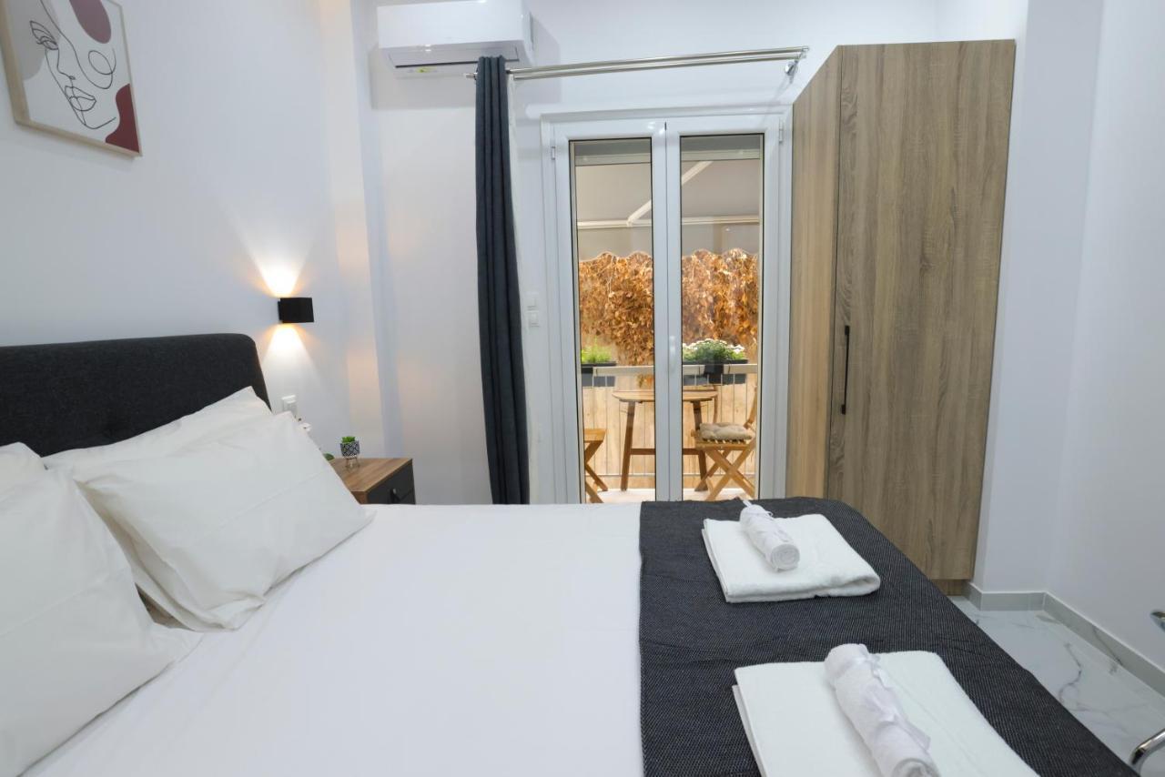 Apollo 2 Bd Jacuzzi Suite เอเธนส์ ภายนอก รูปภาพ